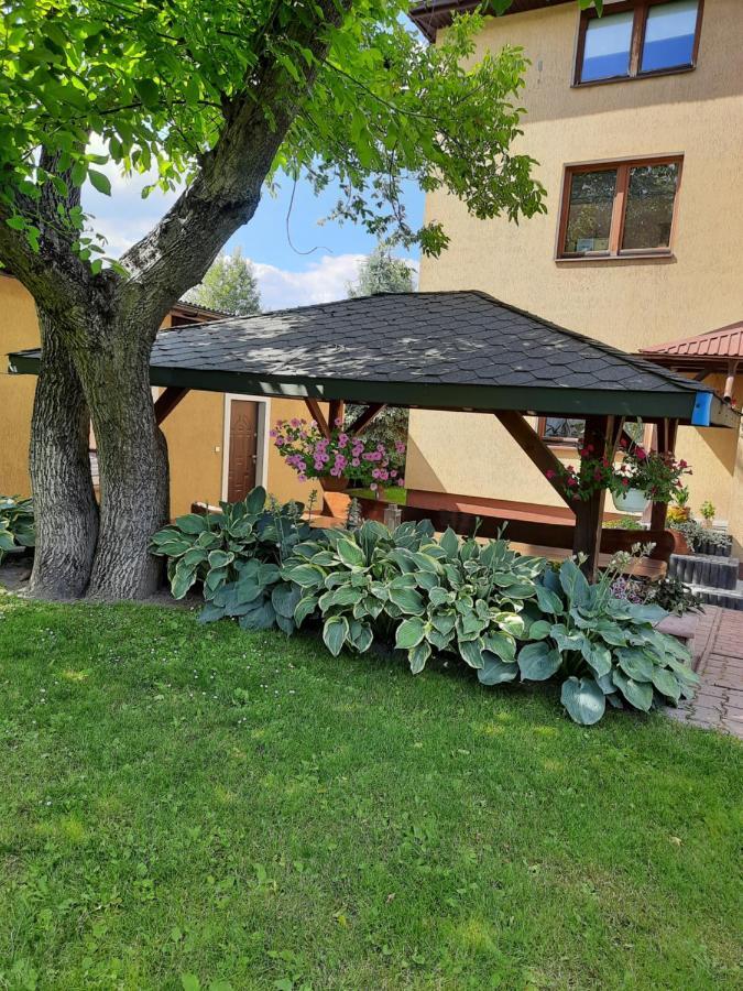 Apartament Naleczow Dom Pod Orzechami Exterior photo